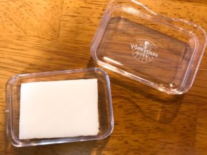 ピュアモイスチャーソープの蓋を開けた図